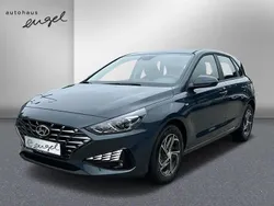 Teal blue Gebraucht 2024 Hyundai i30 Select Limousine | 21.185 € (Guter Preis)