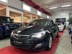 Schwarz Gebraucht 2011 Opel Astra Innovation Kombi | 3.999 € (Superpreis)