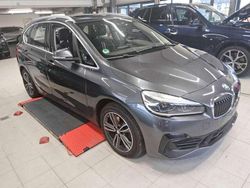 Mineralgrau metallic Gebraucht 2019 BMW 218 M Sport Van / Kleinbus | 18.989 € (Fairer Preis)