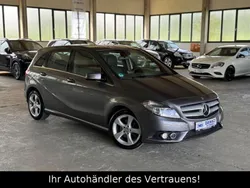 Grau Gebraucht 2012 Mercedes B200 Van / Kleinbus | 8.999 € (Etwas zu teuer)