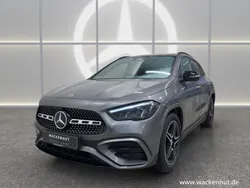Grau Gebraucht 2025 Mercedes GLA200 AMG line SUV | 42.590 € (Fairer Preis)