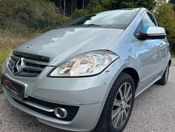 Grau Gebraucht 2011 Mercedes A200 Elegance Limousine | 2.899 € (Superpreis)