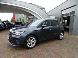 Grau Gebraucht 2024 Seat Arona FR SUV | 19.750 € (Fairer Preis)