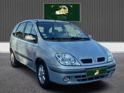Silber Gebraucht 2002 Renault Mégane GrandTour Authentique Kombi | 2.200 €