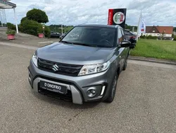 Schwarz Gebraucht 2015 Suzuki Vitara SUV | 10.990 €