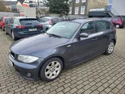 Grau Gebraucht 2005 BMW 118 Kleinwagen | 3.950 € (Fairer Preis)