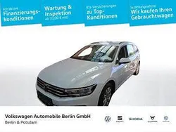 Weiß Gebraucht 2023 VW Passat Basis Kombi | 21.990 € (Superpreis)