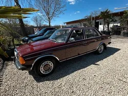 Rot Gebraucht 1983 Mercedes 240 Limousine | 13.280 €