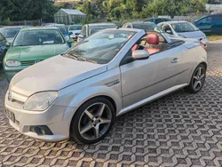 Silber Gebraucht 2006 Opel Tigra Sport Cabrio | 2.990 € (Fairer Preis)