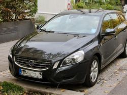 Grau Gebraucht 2011 Volvo V60 Drive Kinetic Kombi | 9.999 € (Teuer)