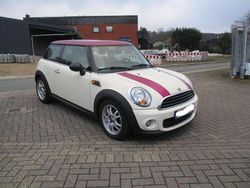 Weiß Gebraucht 2012 Mini ONE Brick Lane Kleinwagen | 3.950 € (Fairer Preis)