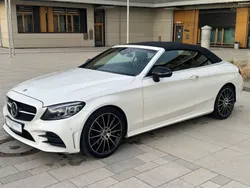 Weiß Gebraucht 2019 Mercedes C300 AMG line Cabrio | 33.400 € (Etwas zu teuer)