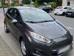 Grau Gebraucht 2015 Ford Fiesta Trend Kleinwagen | 6.500 € (Guter Preis)