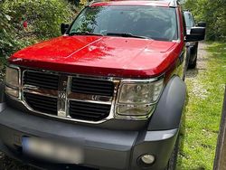 Rot Gebraucht 2007 Dodge Nitro SUV | 8.499 €