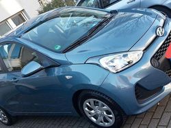 Blau Gebraucht 2018 Hyundai i10 Trend Kleinwagen | 7.500 € (Fairer Preis)