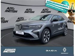 Grau Gebraucht 2023 Renault Mégane Evolution Limousine | 27.990 € (Etwas zu teuer)