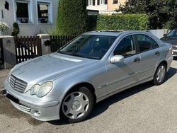 Grau Gebraucht 2005 Mercedes C180 Classic Limousine | 7.999 €