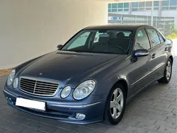 Blau Gebraucht 2004 Mercedes E220 Avantgarde Limousine | 4.800 € (Fairer Preis)