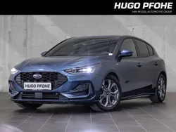 Chroma blau metallic Gebraucht 2024 Ford Focus ST-Line X Limousine | 26.048 € (Fairer Preis)