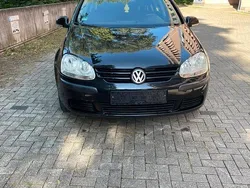 Schwarz Gebraucht 2004 VW Golf V Limousine | 2.290 € (Fairer Preis)