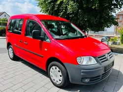 Rot Gebraucht 2010 VW Caddy Team Van / Kleinbus | 6.500 € (Fairer Preis)