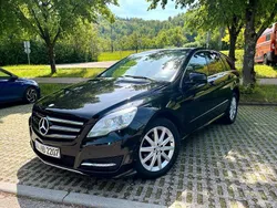 Schwarz Gebraucht 2013 Mercedes R350 Van / Kleinbus | 13.699 € (Fairer Preis)