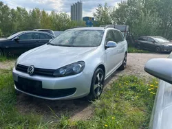 Silber Gebraucht 2010 VW Golf VI Kombi | 2.990 € (Fairer Preis)