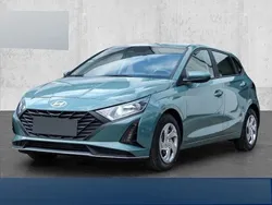 Grün Neu 2025 Hyundai i20 Select Limousine | 24.050 € (Teuer)