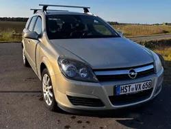 Grau Gebraucht 2005 Opel Astra Edition Limousine | 900 € (Superpreis)