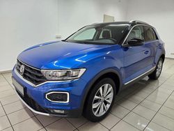 Blau Gebraucht 2018 VW T-Roc Style SUV | 19.990 € (Etwas zu teuer)