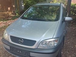 Grau Gebraucht 2003 Opel Zafira Elegance Van / Kleinbus | 650 € (Superpreis)