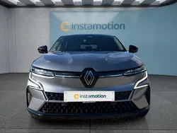 Grau Gebraucht 2023 Renault Mégane Limousine | 26.799 € (Fairer Preis)