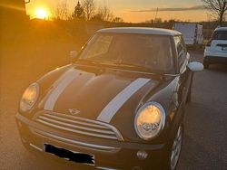 Grün Gebraucht 2006 Mini Cooper Coupé Coupé | 1.699 € (Guter Preis)