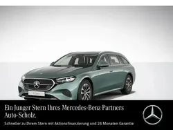 Metalliclack verdesilber Gebraucht 2024 Mercedes E220 Avantgarde | 46.895 € (Superpreis)