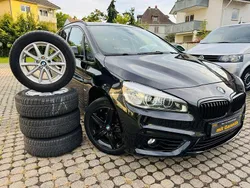 Saphirschwarz Gebraucht 2015 BMW 218 Gran Tourer Sport Line Van / Kleinbus | 12.900 € (Fairer Preis)