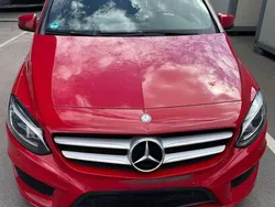 Rot Gebraucht 2015 Mercedes B180 AMG line Van / Kleinbus | 12.250 € (Guter Preis)