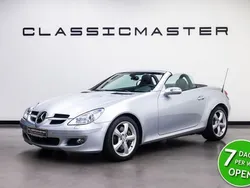 Silber Gebraucht 2007 Mercedes SLK350 Prestige Cabrio | 26.950 €