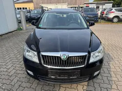 Schwarz Gebraucht 2011 Skoda Octavia Impuls Edition Kombi | 4.799 € (Superpreis)