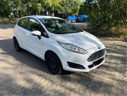 Weiß Gebraucht 2015 Ford Fiesta Trend Kleinwagen | 5.600 € (Guter Preis)
