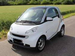 Weiß Gebraucht 2011 Smart ForTwo Coupé Kleinwagen | 4.750 € (Fairer Preis)