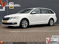 Weiß Gebraucht 2017 Skoda Octavia Business Line Kombi | 5.995 € (Guter Preis)