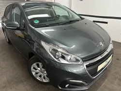 Grau Gebraucht 2017 Peugeot 208 Active Kleinwagen | 7.500 € (Fairer Preis)