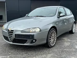 Grau Gebraucht 2005 Alfa Romeo 147 Kleinwagen | 1.200 € (Fairer Preis)