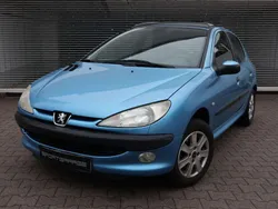 Blau Gebraucht 2001 Peugeot 206 Style Limousine | 1.990 € (Fairer Preis)
