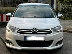 Weiß Gebraucht 2014 Citroën C4 Limousine | 3.500 € (Superpreis)