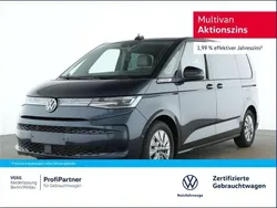 Blau (starlight blue (blau)) Gebraucht 2024 VW Multivan Life Van / Kleinbus | 66.400 € (Teuer)