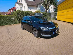Schwarz Gebraucht 2016 Opel Insignia OPC Kombi | 8.300 € (Guter Preis)