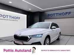 Weiss Gebraucht 2023 Skoda Octavia Style Kombi | 21.577 € (Guter Preis)