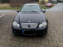 Schwarz Gebraucht 2007 Mercedes C180 Coupé | 3.950 € (Fairer Preis)