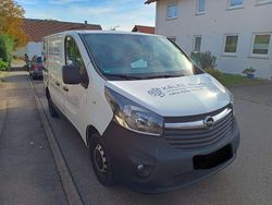 Weiß Gebraucht 2018 Opel Vivaro Van / Kleinbus | 10.750 € (Superpreis)